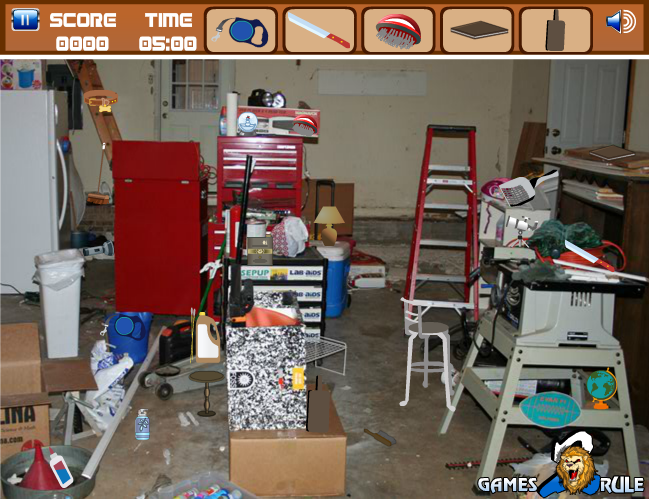 Messy Attic Room - Play Online on Flash Museum 🕹️